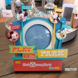 Disney Parks Play in the Park Mickey and Friends Resin Photo Frame DISNEY WORLD